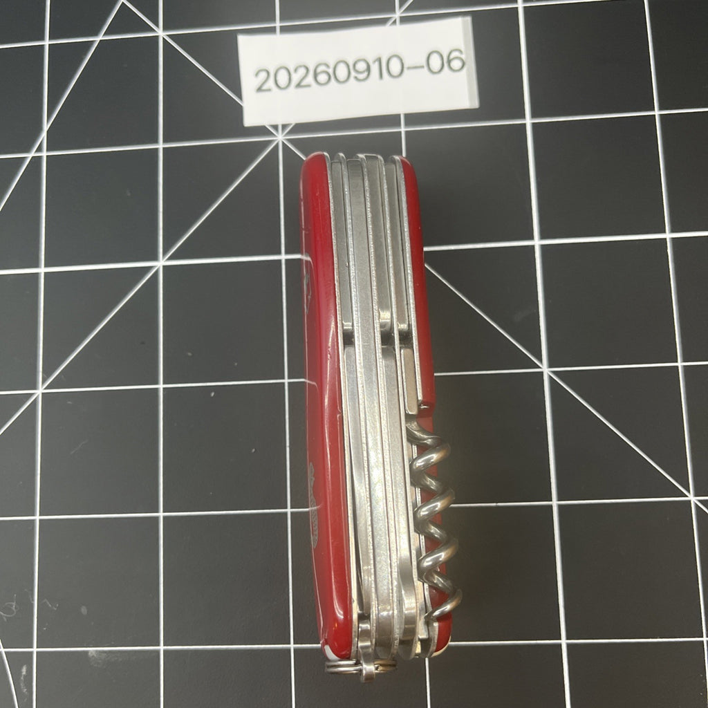Victorinox Explorer SAK - Fisherman Scales - Clean - No Scratch Magnifying Glass