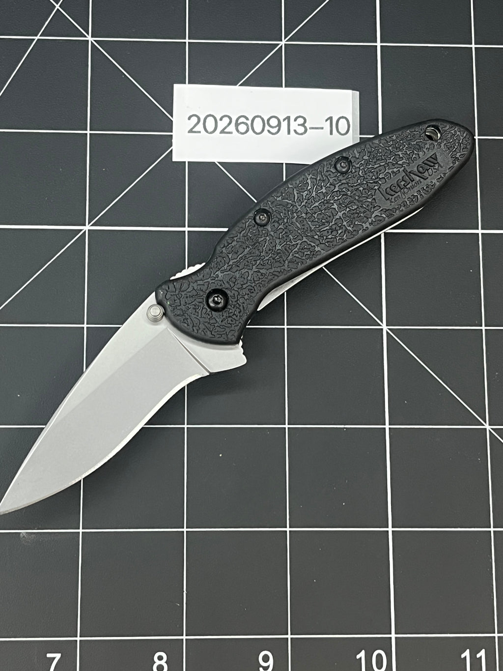 Kershaw 1620 Scallion Pocket Knife - Black - Assisted Plain Blade - Liner Lock