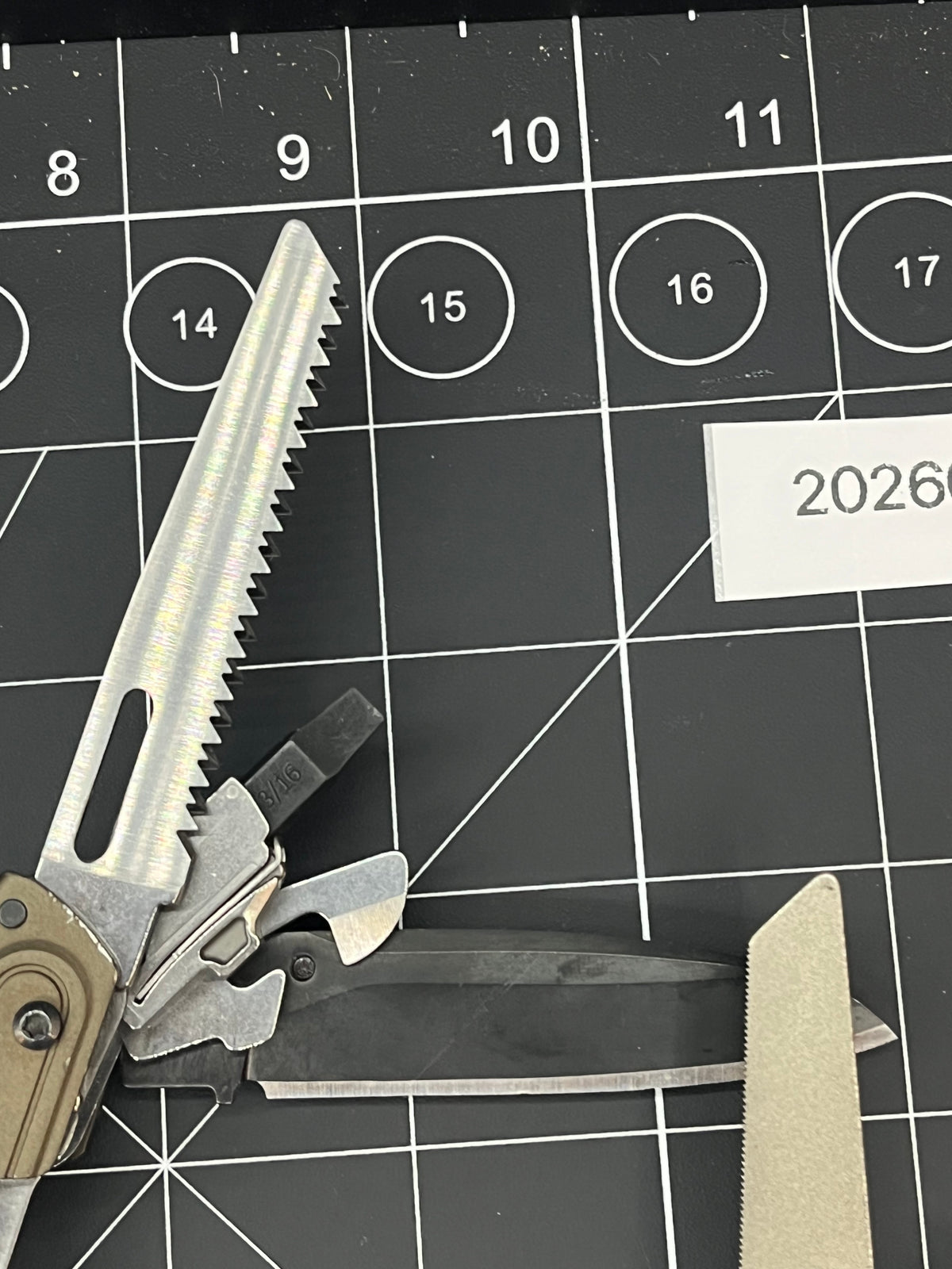 Leatherman ARC Multi-Tool 20-in-1 One-Hand Opening CPM MagnaCut Steel Sheath