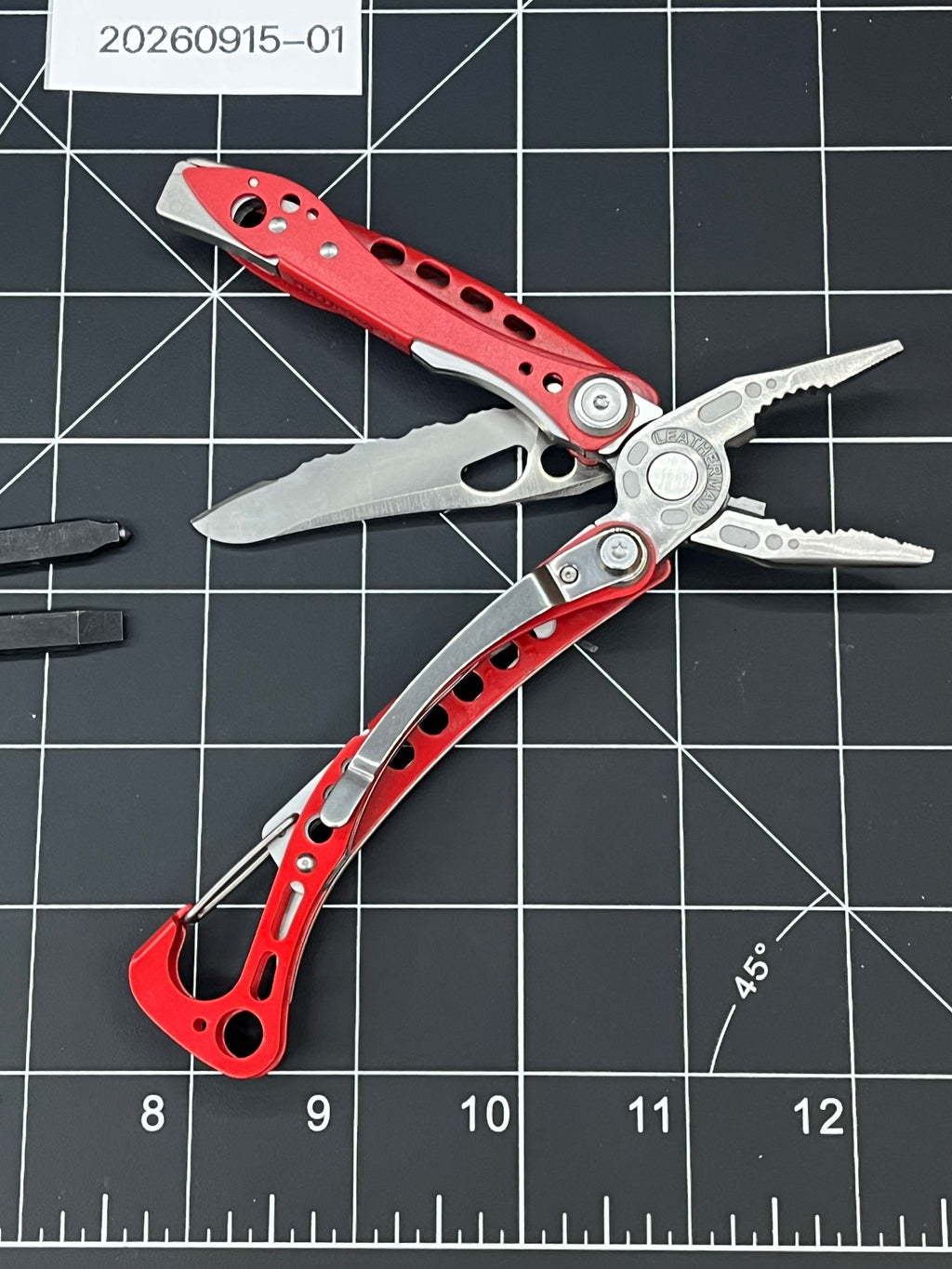 Clean Leatherman Skeletool RX Rescue Multi-Tool Excellent