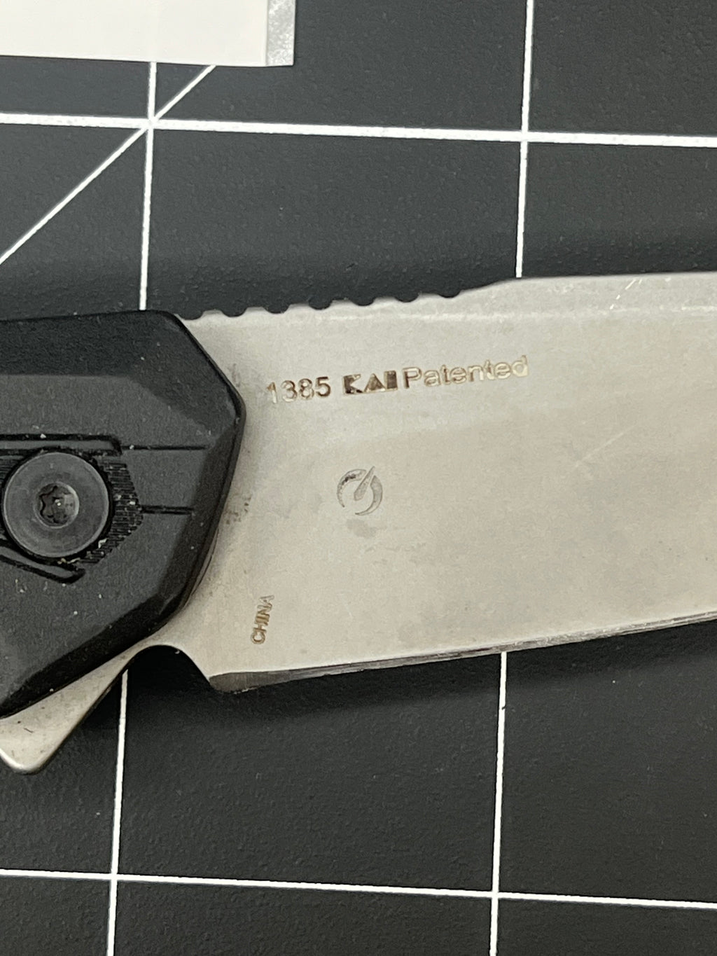 Kershaw Airlock 1385 Pocket Knife 3" Plain Edge Stainless Steel w/ Box