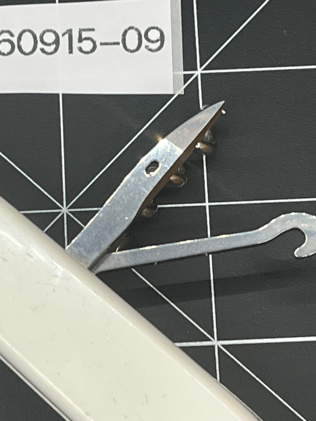 White Victorinox Swiss Army Huntsman Knife Multi Tool! Pin Needle Clean