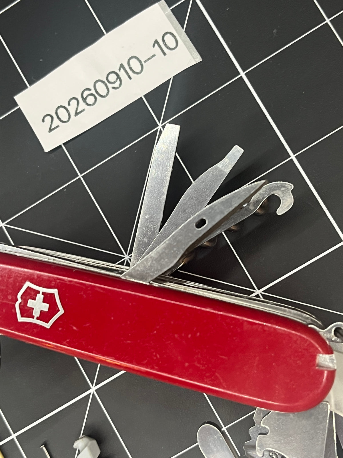 Vintage Victorinox Swiss Army SwissChamp Pocket Knife MultiTool Red 91mm Pin mod -