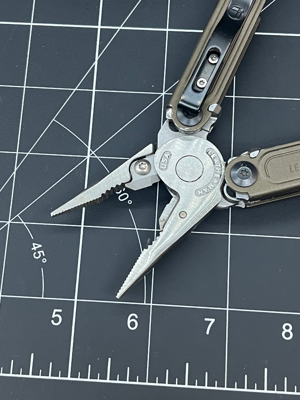 Leatherman ARC Multi-Tool 20-in-1 One-Hand Opening CPM MagnaCut Steel Sheath
