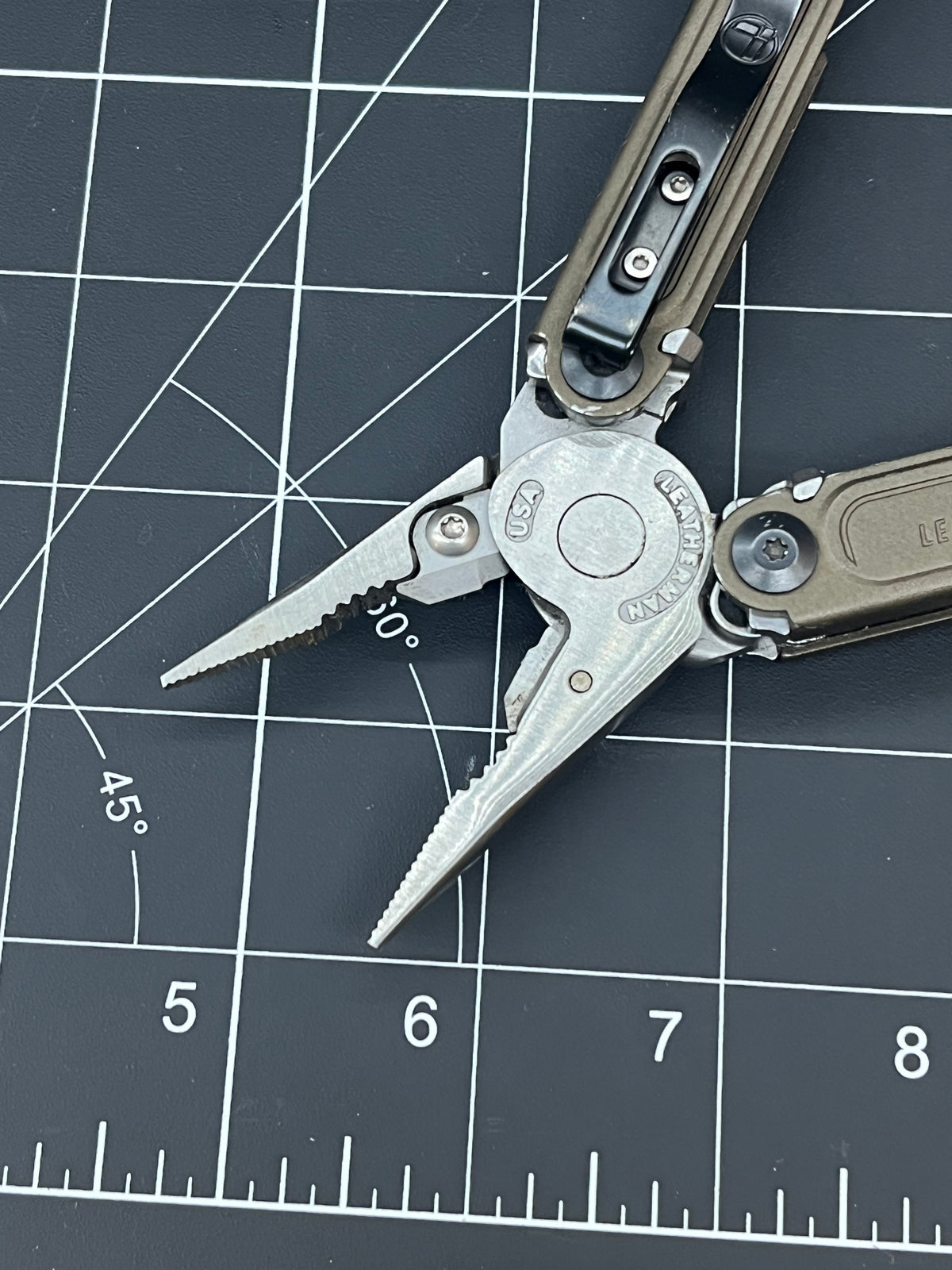 Leatherman ARC Multi-Tool 20-in-1 One-Hand Opening CPM MagnaCut Steel Sheath