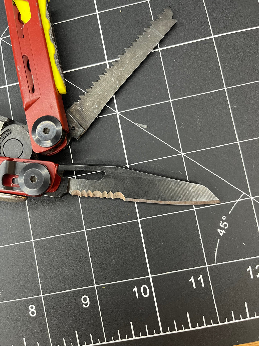 Leatherman SIGNAL Multi-Tool Black Good Condition Red excellent clean