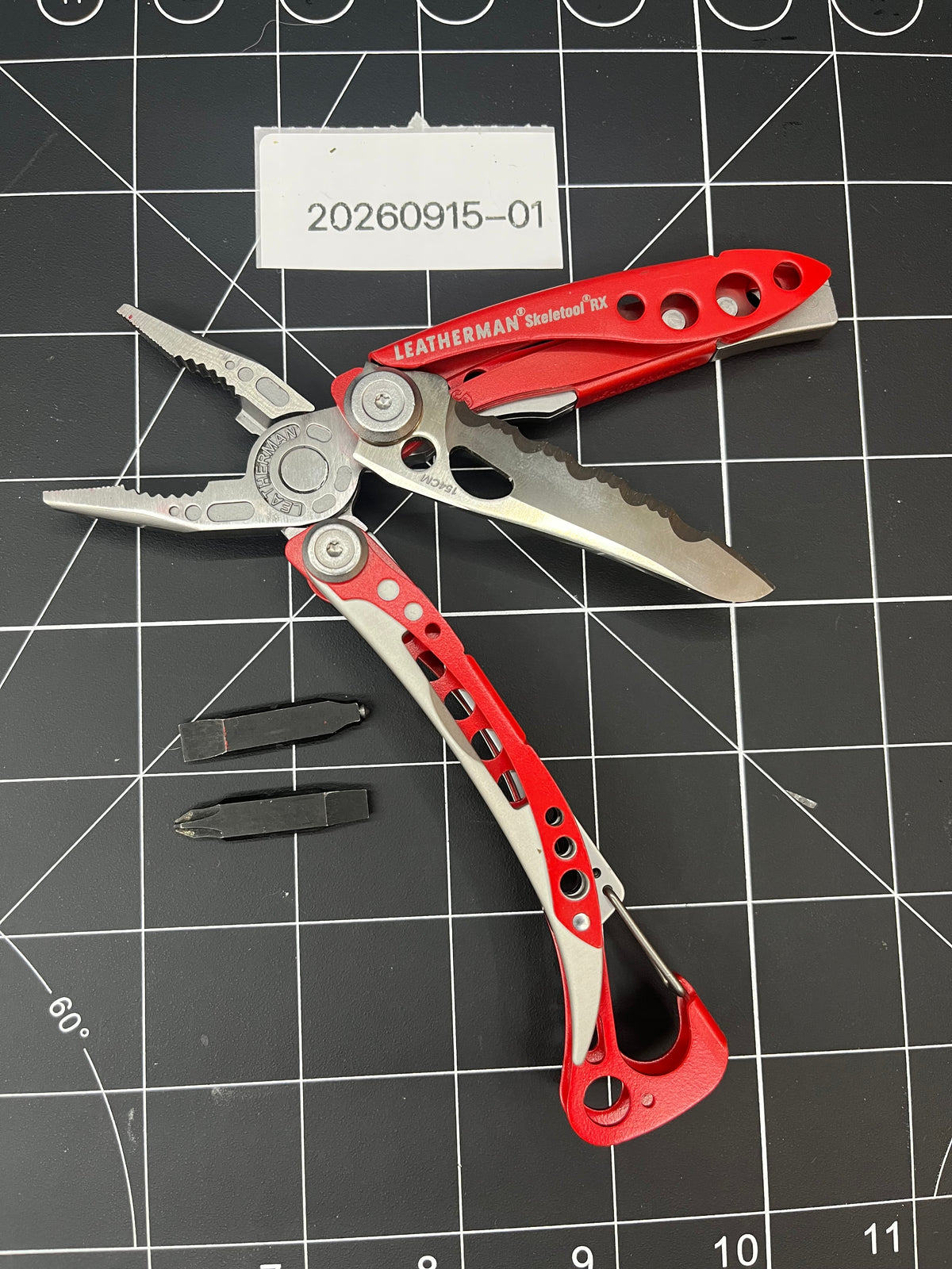 Clean Leatherman Skeletool RX Rescue Multi-Tool Excellent