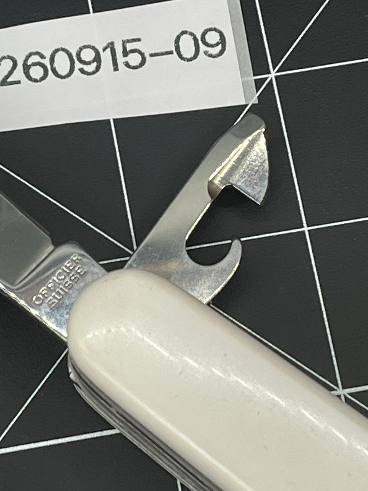 White Victorinox Swiss Army Huntsman Knife Multi Tool! Pin Needle Clean