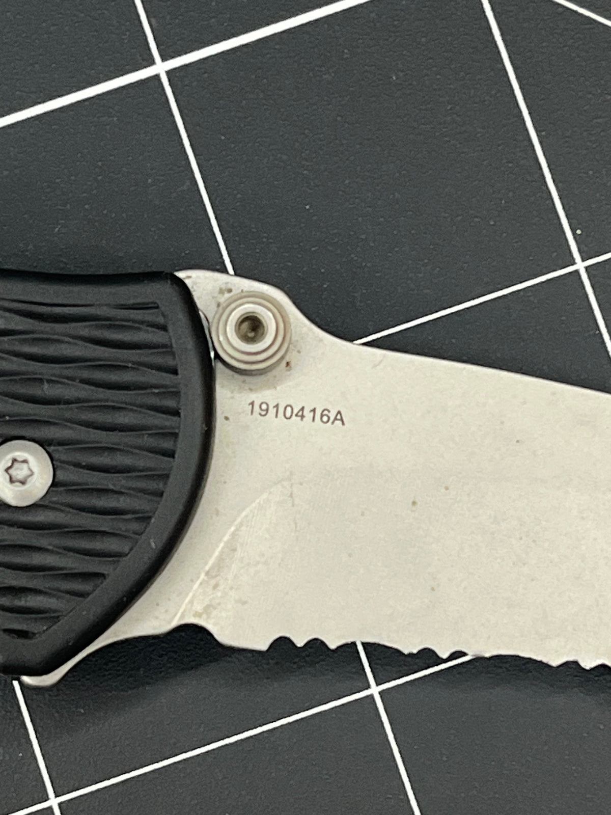 Gerber Fast Draw Pocket Knife Matte Combo Serrated Blade Cleaned And Oiled