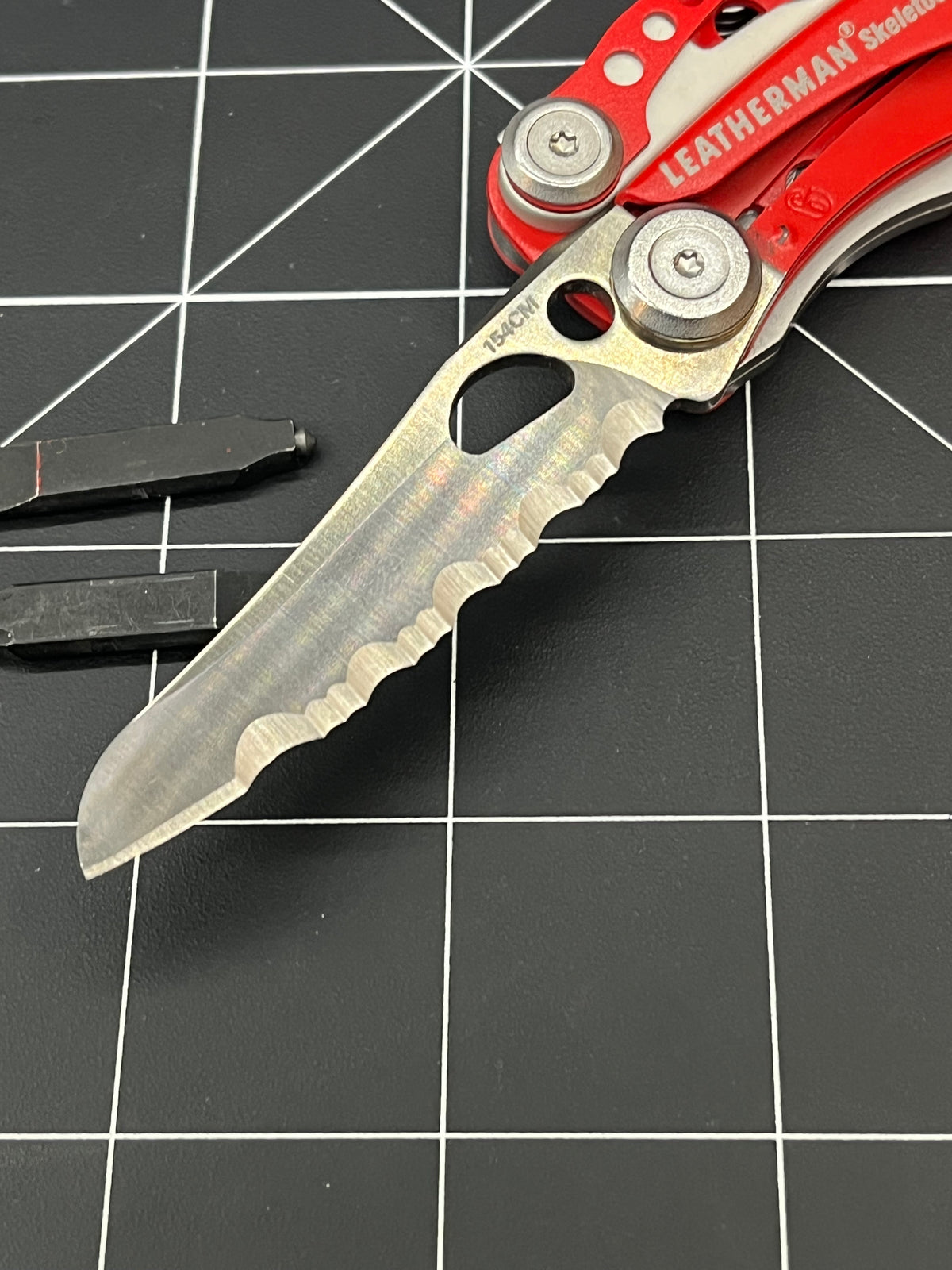 Clean Leatherman Skeletool RX Rescue Multi-Tool Excellent