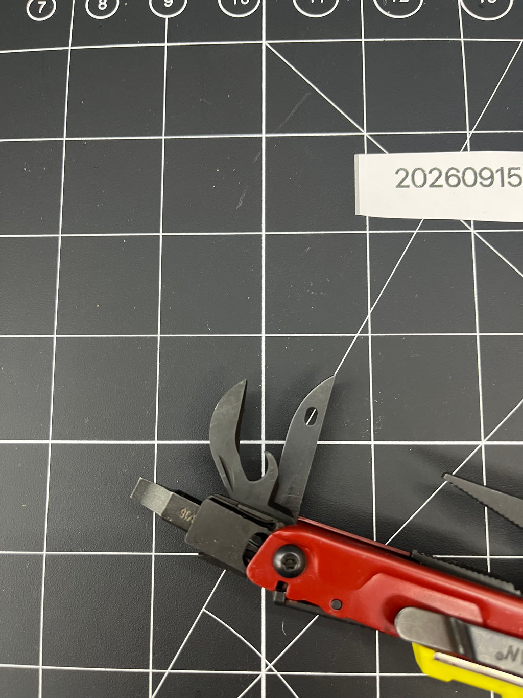 Leatherman SIGNAL Multi-Tool Black Good Condition Red excellent clean