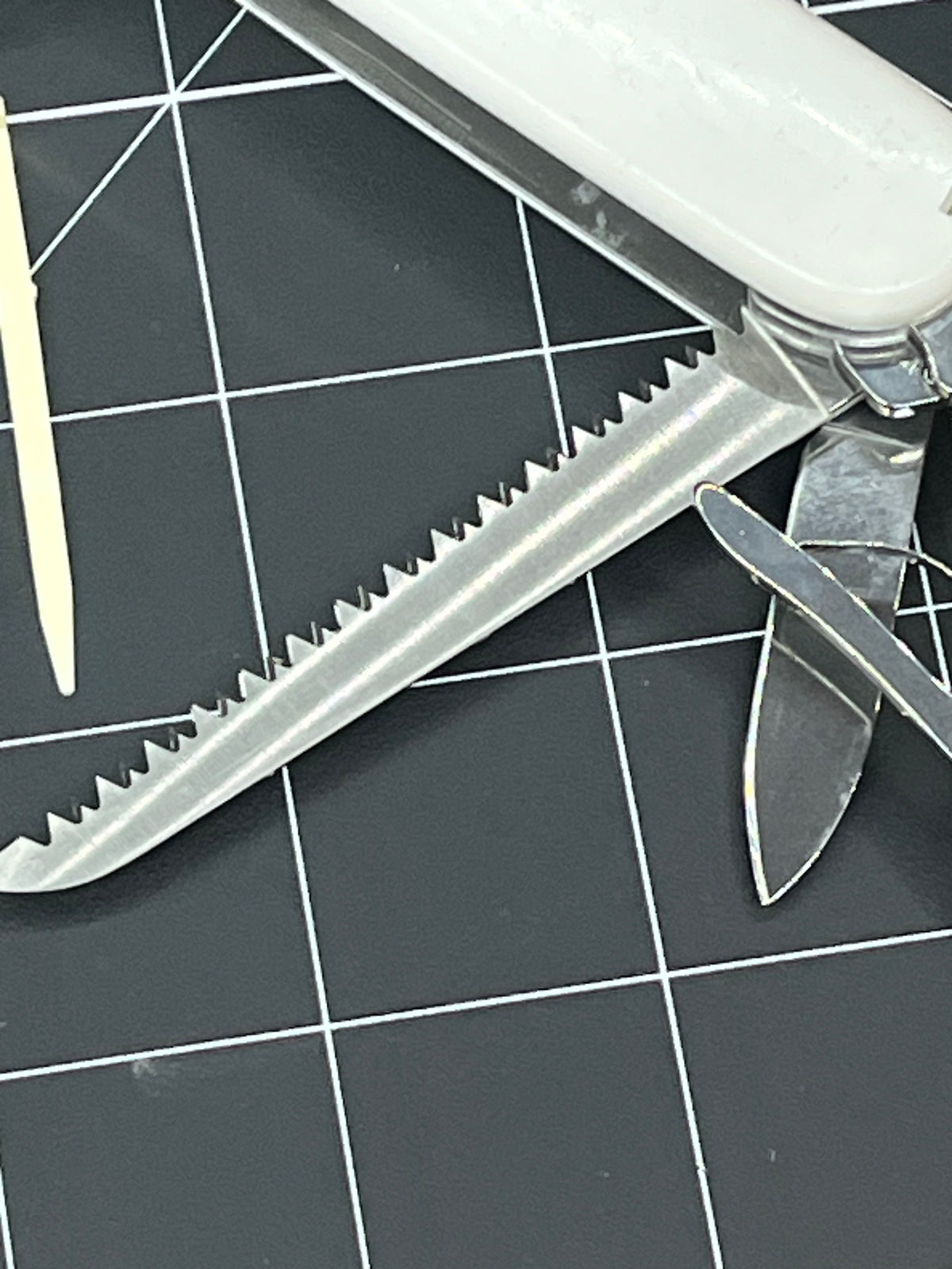 White Victorinox Swiss Army Huntsman Knife Multi Tool! Pin Needle Clean
