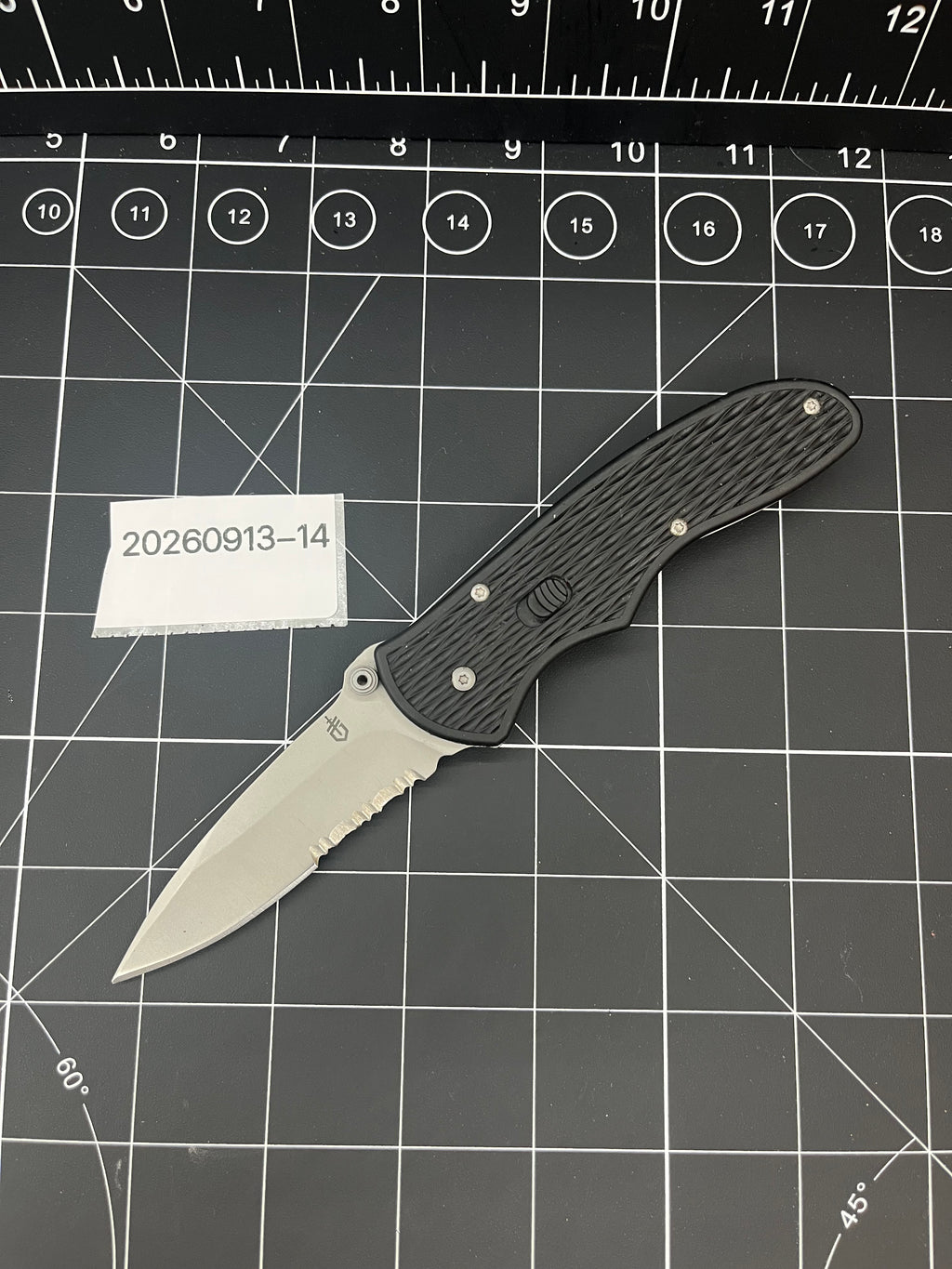 Gerber Fast Draw Pocket Knife Matte Combo Serrated Blade Cleaned And Oiled