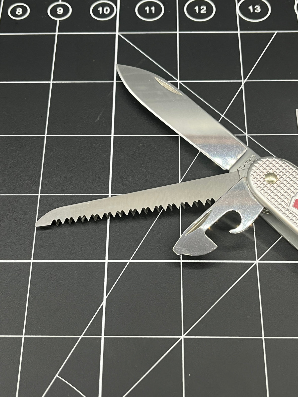 Victorinox Clean Swiss Army knife Farmer  Alox  Silver EDC