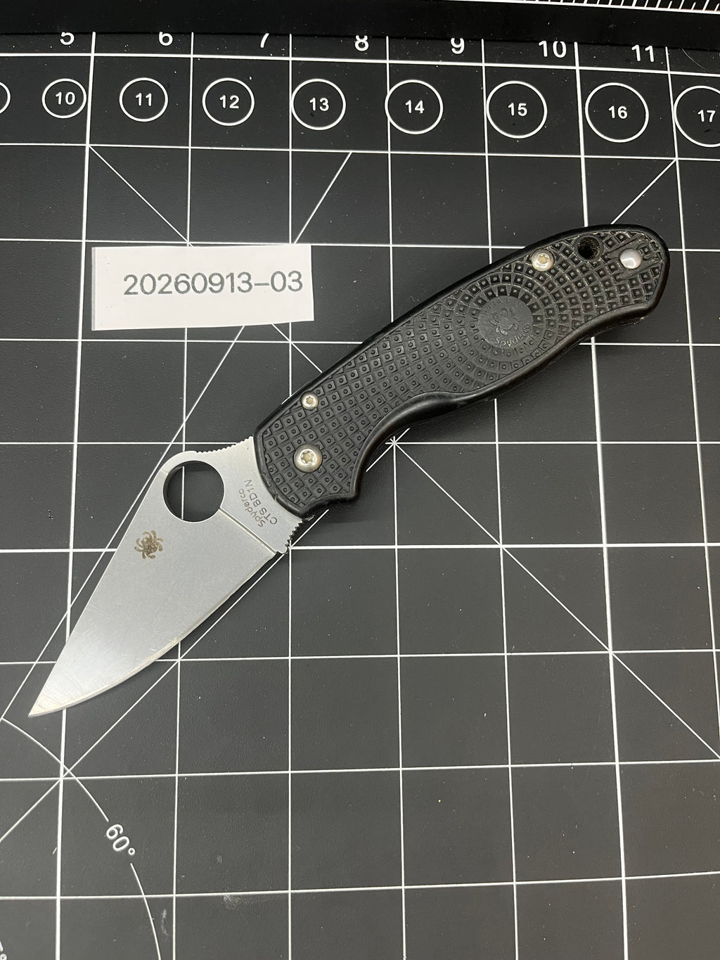 Spyderco Para 3 Lightweight Knife - Black EXCELLENT