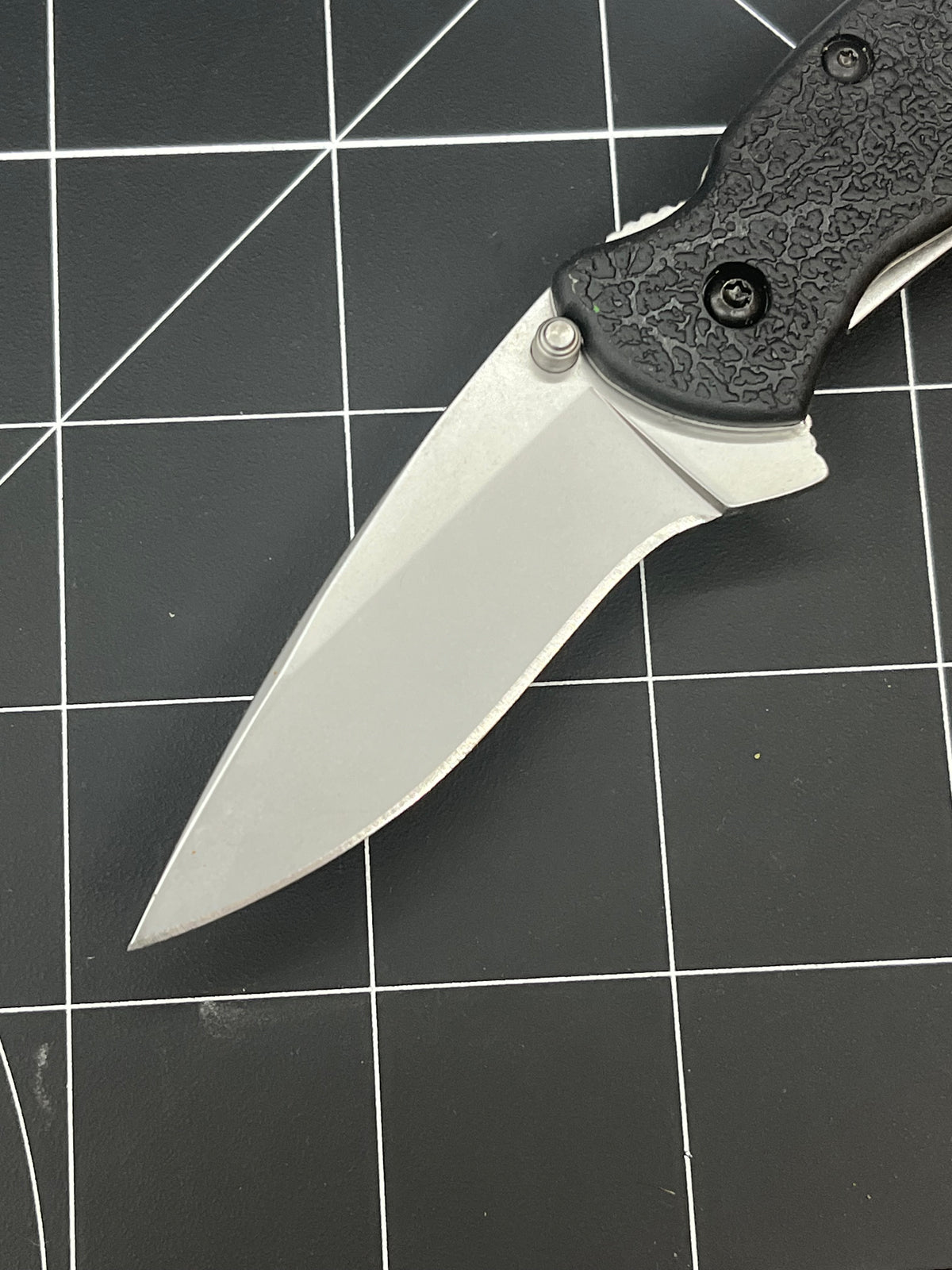 Kershaw 1620 Scallion Pocket Knife - Black - Assisted Plain Blade - Liner Lock