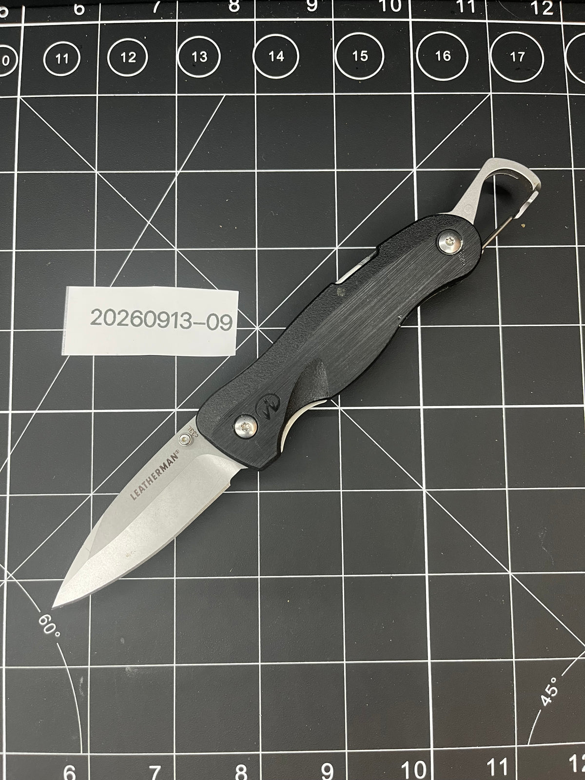 Leatherman Crater C33 Folding Pocket Knife Bottle Opener Carabiner 420HC Blade